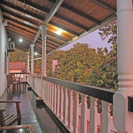 Sunny Mood Guest House Unawatuna Exterior foto