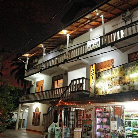 Sunny Mood Guest House Unawatuna Exterior foto